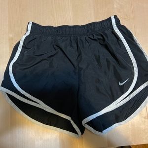 Nike Running Shorts S